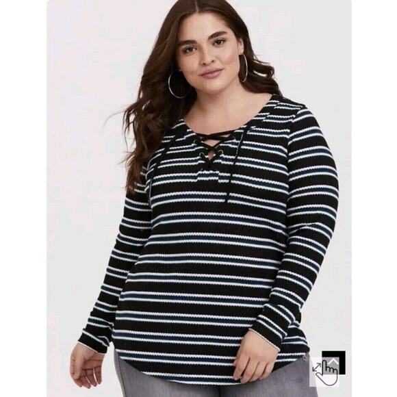 Torrid Shirt Sz 2 2X Black Blue Striped Knit V-Neck Long‎ Sleeve Thermal - Picture 1 of 11